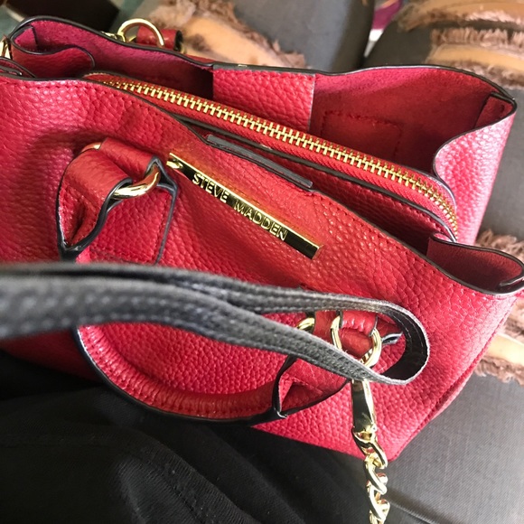 Mini Steve Madden cross body purse - Picture 2 of 2